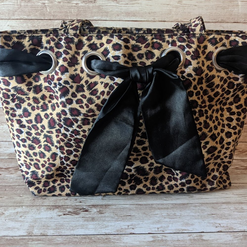 Leopard Print Shoulder Bag - Picture 3 of 7